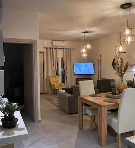 Filarety Luxury House * Салоники